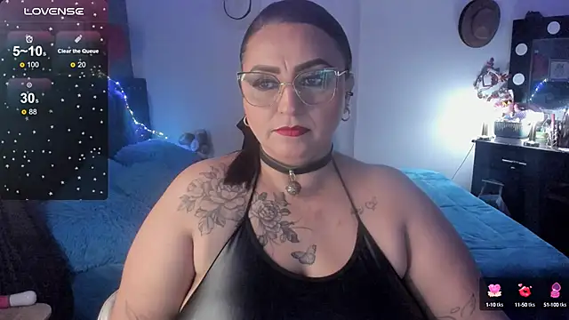 Snapshot of Ivonnee__ chatting on 02.04.25 Ivonnee   online show from 02.04.25