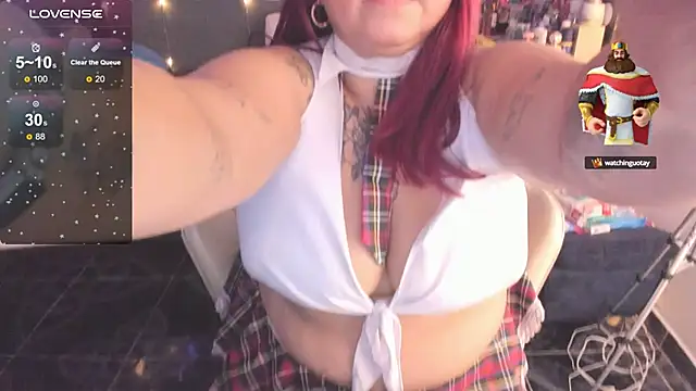 Snapshot of Ivonnee__ chatting on 02.21.25 Ivonnee   online show from 02.21.25