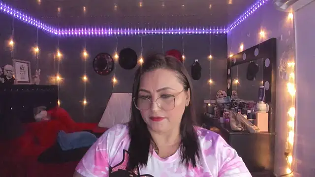 Snapshot of Ivonnee__ chatting on 03.07.25 Ivonnee   online show from 03.07.25