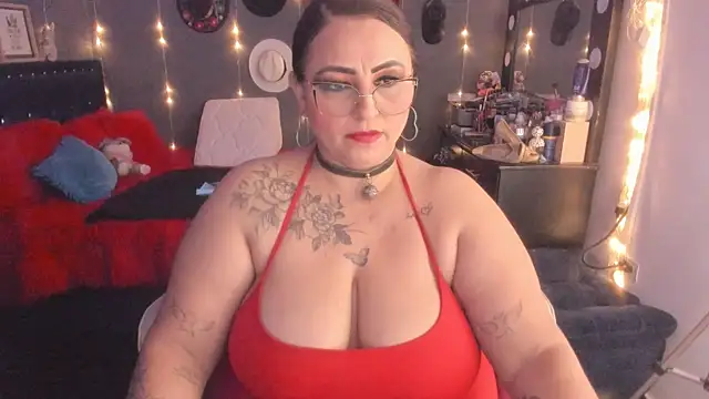 Snapshot of Ivonnee__ chatting on 03.14.25 Ivonnee   online show from 03.14.25