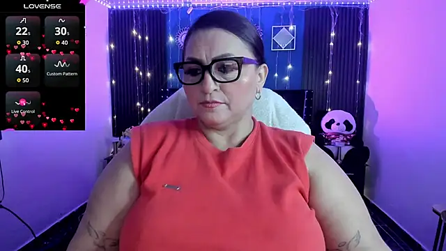 Snapshot of Ivonnee__ chatting on 05.02.26 Ivonnee online show from 05.02.26