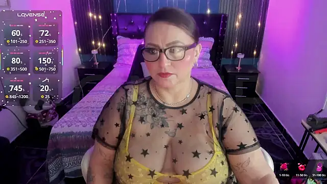 Snapshot of Ivonnee__ chatting on 07.04.26 Ivonnee online show from 07.04.26