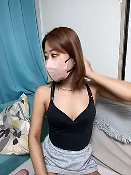 Snapshot of ayu0009rrr chatting on 05.19.26 ayu0009rrr online show from 05.19.26