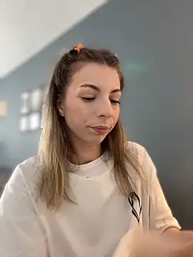 Mia Ethan online show from 06.11.26
