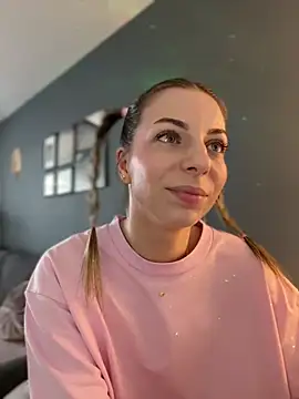 Mia Ethan online show from 07.22.26