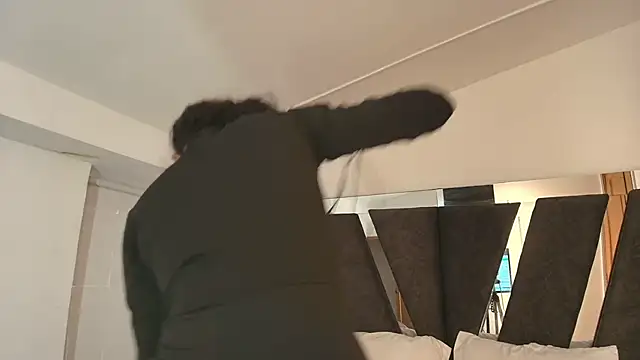 Milkdulce1 online show from 11.06.25