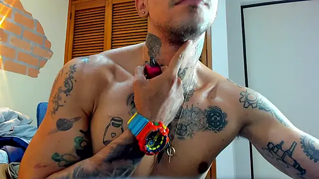 Snapshot of Dylanstonne chatting on 03.21.25 Dylanstonne online show from 03.21.25