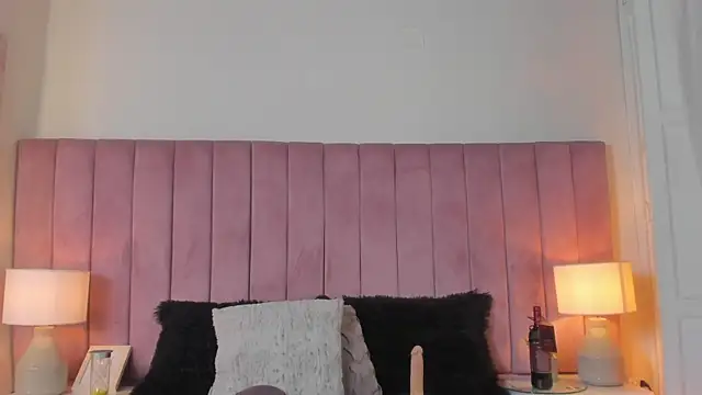 Aleja arango1 online show from 09.20.25