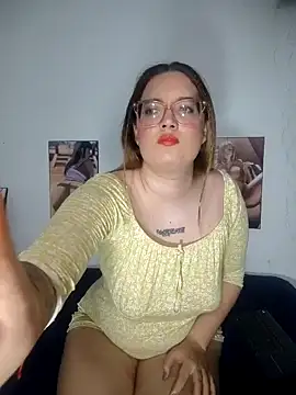 Snapshot of kendallclarkk03 chatting on 02.26.26 kendallclarkk03 online show from 02.26.26