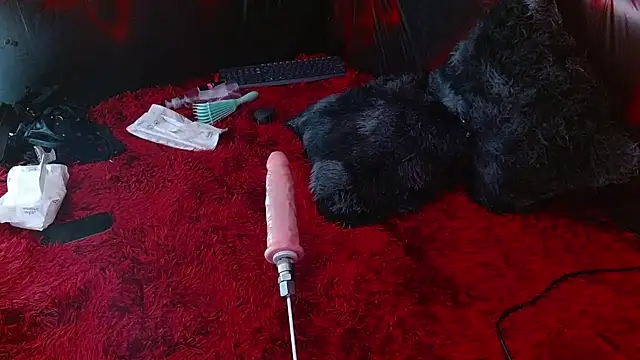 Snapshot of Raven_Whisper chatting on 02.13.25 Raven Whisper online show from 02.13.25