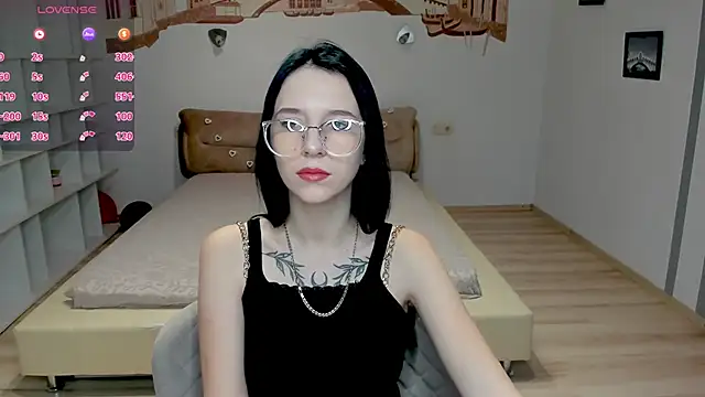 Snapshot of KarolinaBlacks chatting on 01.19.25 KarolinaBlacks online show from 01.19.25