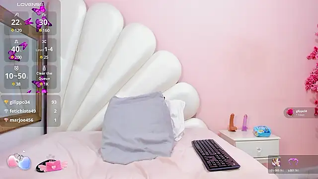 Snapshot of Ally_Parkeer_ chatting on 12.06.24 Ally Parkeer online show from 12.06.24