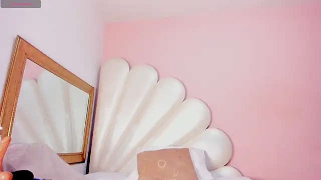 Snapshot of Ally_Parkeer_ chatting on 02.01.25 Ally Parkeer online show from 02.01.25