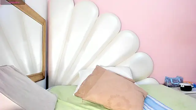 Snapshot of Ally_Parkeer_ chatting on 02.27.25 Ally Parkeer online show from 02.27.25