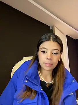 Snapshot of Antonella_Torres2 chatting on 06.13.26 Antonella Torres2 online show from 06.13.26