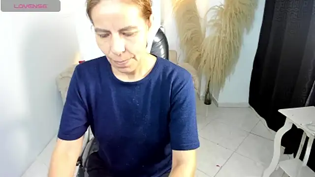 Milf karlye online show from 02.08.26