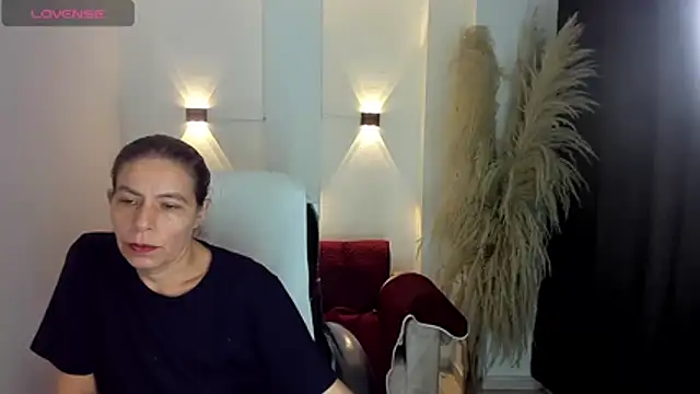 Milf karlye online show from 06.22.26