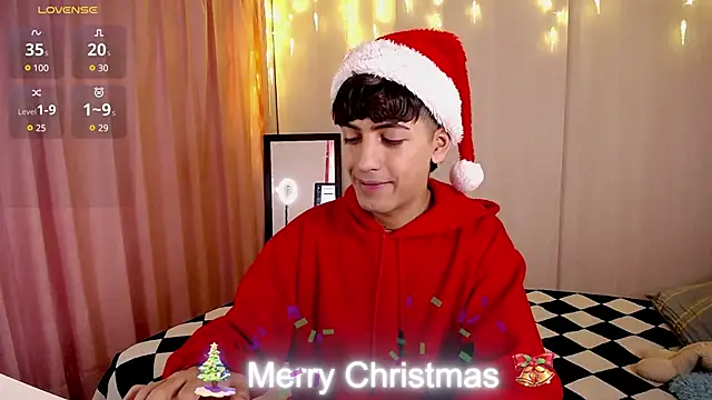 Snapshot of teobowny_ chatting on 12.24.24 teobowny online show from 12.24.24