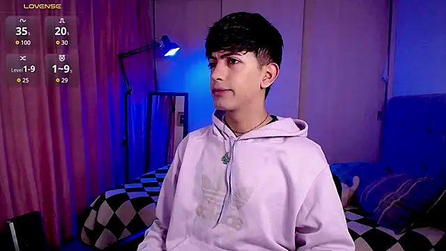 Snapshot of teobowny_ chatting on 01.21.25 teobowny online show from 01.21.25