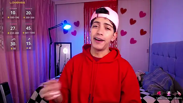 Snapshot of teobowny_ chatting on 02.15.25 teobowny online show from 02.15.25