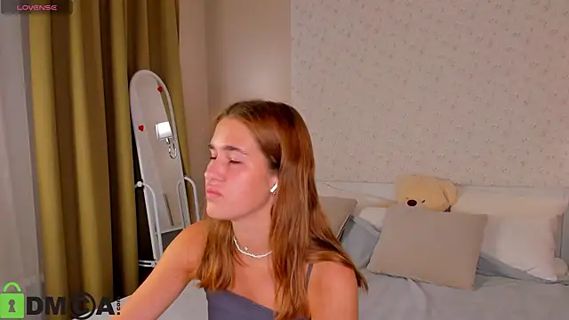 Jennifer Wadee online show from 07.05.26