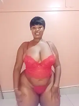 Snapshot of Luciouslips00 chatting on 05.19.26 Luciouslips00 online show from 05.19.26