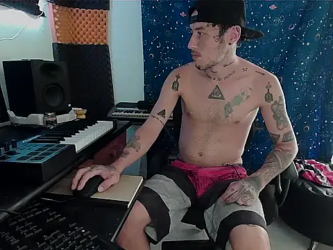 Snapshot of patrik_tattoo_ chatting on 02.24.25 patrik tattoo online show from 02.24.25