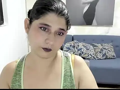 alinabozz1 online show from 06.06.26