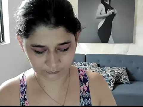 alinabozz1 online show from 06.06.26