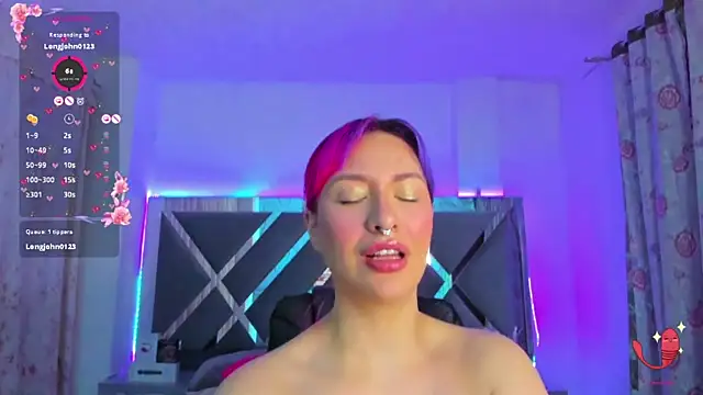 Snapshot of Malala_18 chatting on 03.18.25 Malala 18 online show from 03.18.25