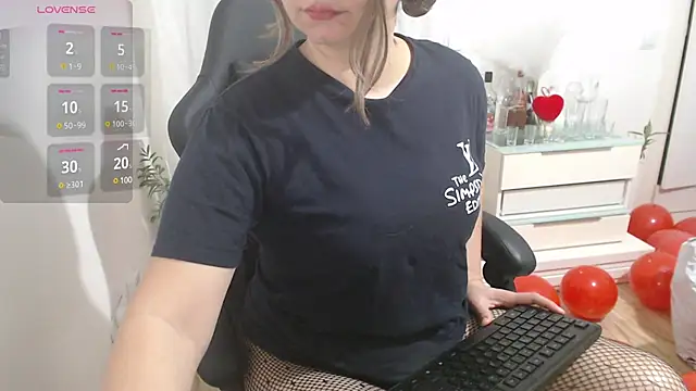 Snapshot of Genesisgems11_ chatting on 02.16.25 Genesisgems11 online show from 02.16.25