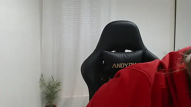 Snapshot of Genesisgems11_ chatting on 02.24.25 Genesisgems11 online show from 02.24.25