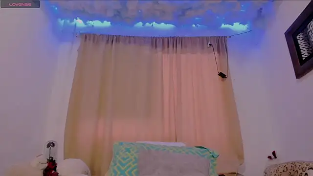 Lauu G online show from 03.05.25