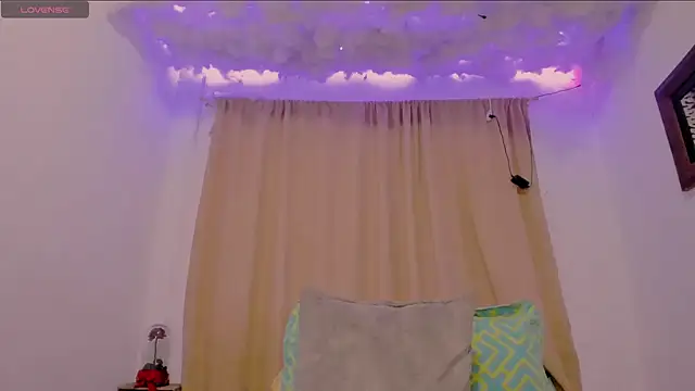 Lauu G online show from 03.06.25