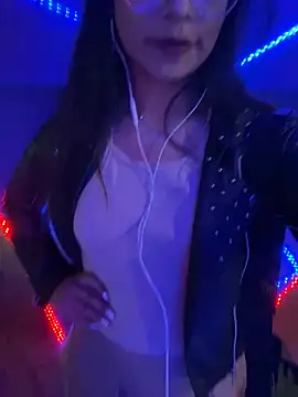 Snapshot of Jade_Zephyra chatting on 12.08.24 Jade Zephyra online show from 12.08.24