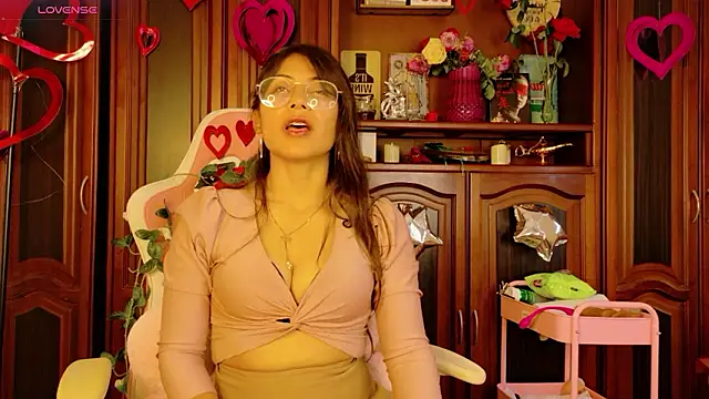 Snapshot of Jade_Zephyra chatting on 02.16.26 Jade Zephyra online show from 02.16.26