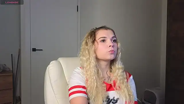 Kate Legend online show from 07.22.26