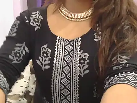 Snapshot of cutie-taara chatting on 03.12.25 cutie-taara online show from 03.12.25