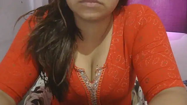 cutie-taara online show from 07.21.26