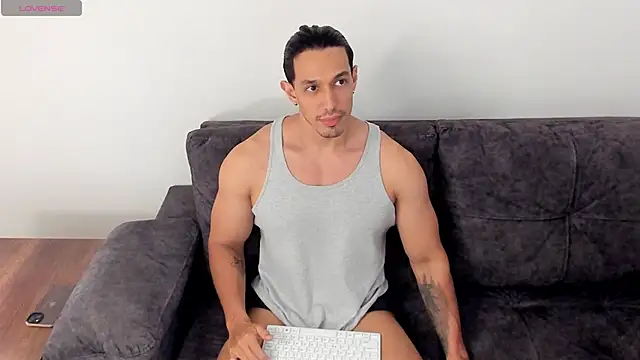 Lorenzoferrec online show from 06.06.26