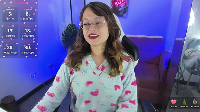 Snapshot of blackberrys_ chatting on 10.19.25 blackberrys  online show from 10.19.25