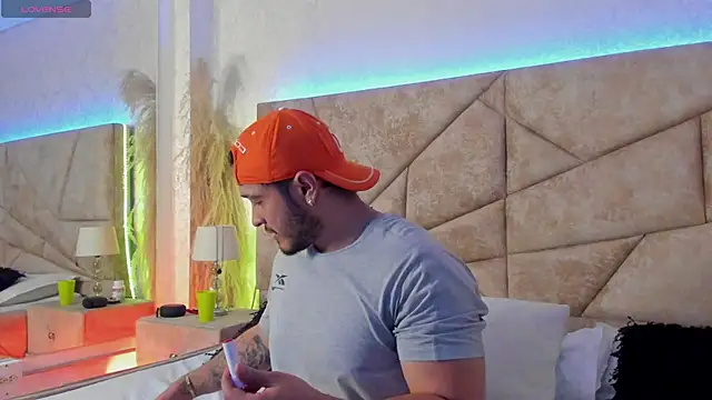 JossAckland online show from 02.18.26