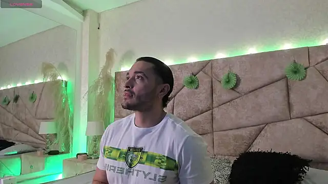 JossAckland online show from 03.15.26