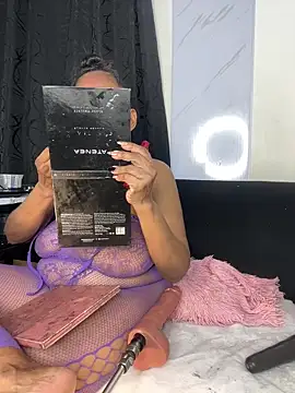 chiquimaturesexy online show from 02.15.26