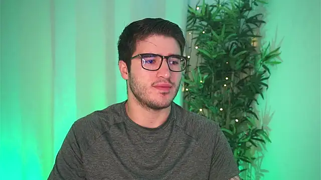 Tony Wylie online show from 03.12.26