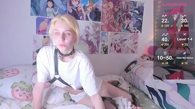 Snapshot of angel_hao chatting on 12.11.24 angel hao online show from 12.11.24