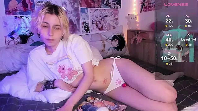 Snapshot of angel_hao chatting on 03.04.25 angel hao online show from 03.04.25