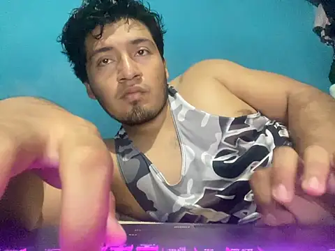 YoElMasHot online show from 04.23.26