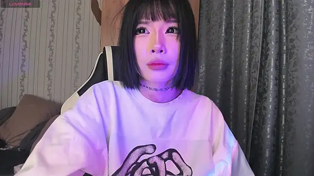 Snapshot of Velvetsky_1 chatting on 03.04.26 Velvetsky 1 online show from 03.04.26