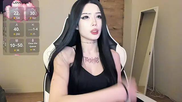 Snapshot of Velvetsky_1 chatting on 03.25.26 Velvetsky 1 online show from 03.25.26